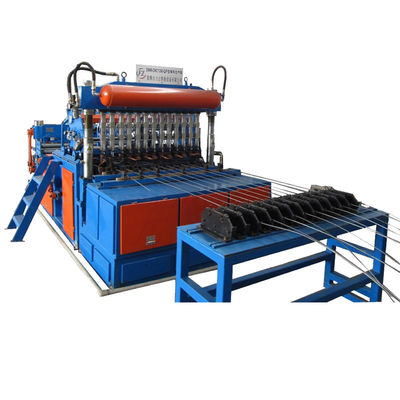 Multi soldador de refrigeração do ponto da máquina de soldadura do ponto do ponto 440V água automática completa
