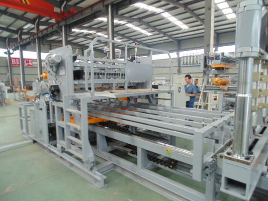 415V rolo de alta frequência Mesh Welding Machine Synchronous Control