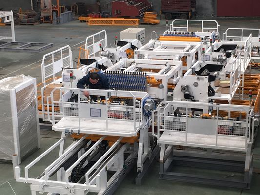 Fio soldado 1600mm Mesh Making Machine da camada do tormento da pálete