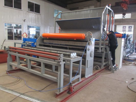 Cerca de alta frequência Mesh Welding Machine 415v da largura 3300mm