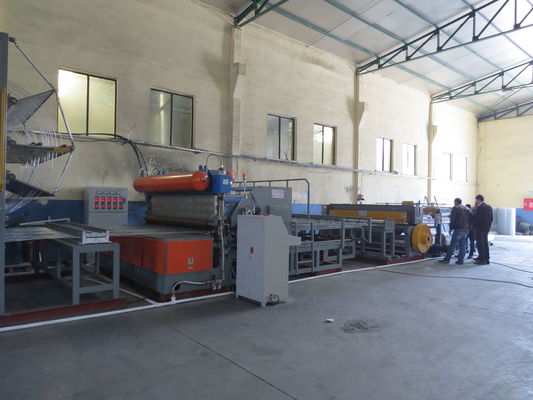 O servo motor do controle do PLC soldou o soldador de Mesh Making Machine Roll Spot